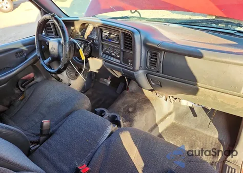 2001 Chevrolet Silverado C1500 from USA, damaged, VIN 1GCEC14W61Z147471